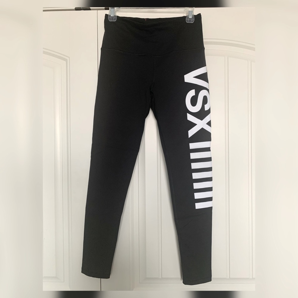 Gently Used VSX Sport Leggings M